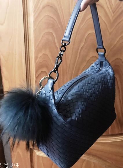 bv葆蝶家包包怎么樣？引領(lǐng)潮流的編織結(jié)構(gòu)