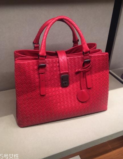 bv包包是什么牌子？一線女星最愛的經(jīng)典款