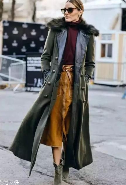 冬季半身裙怎么搭配？這樣穿時(shí)尚又藏肉