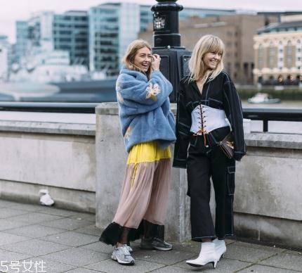 冬天穿什么裙子好看？做一個(gè)精致的豬豬女孩