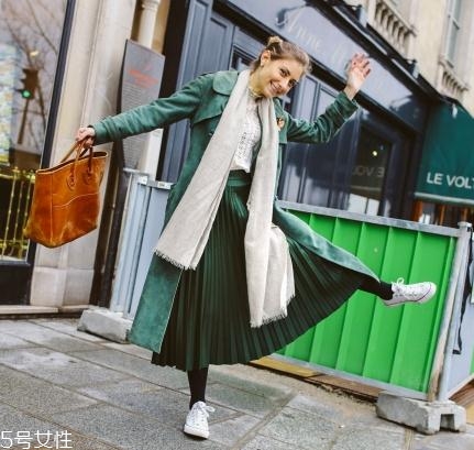 冬天穿什么裙子好看？做一個(gè)精致的豬豬女孩