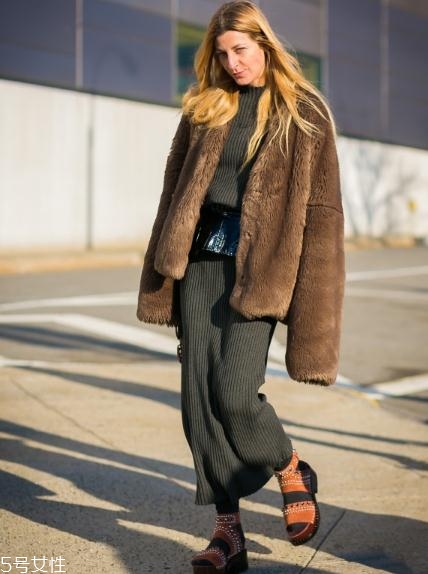 冬天穿什么裙子好看？做一個(gè)精致的豬豬女孩