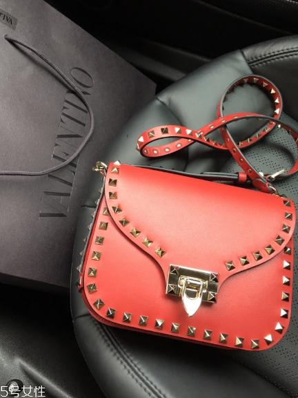 華倫天奴包包怎么樣？意大利殿堂級(jí)包包