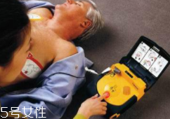 人心臟驟停后還能活嗎？救治及時生還希望大