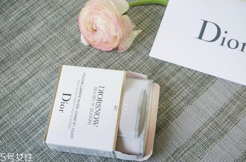 迪奧春季限定櫻花腮紅好用嗎？顏值即正義