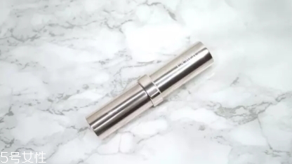 遮瑕棒和遮瑕液哪個(gè)好？遮瑕力度有區(qū)別