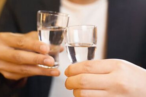 喝多少酒算安全？有基因缺陷的中國(guó)人最好不要喝