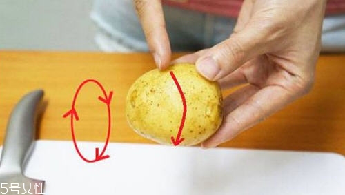 去土豆皮的注意事項(xiàng)？四大注意事項(xiàng)需警惕