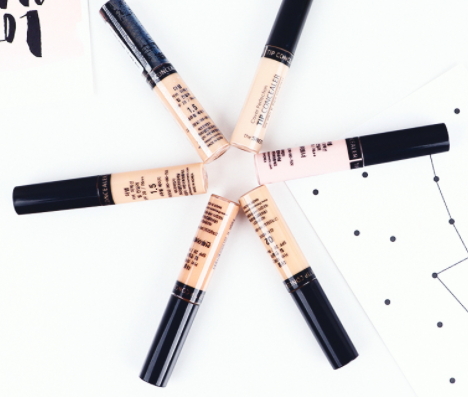 遮瑕筆和遮瑕液哪個(gè)好？不止是質(zhì)地的區(qū)別