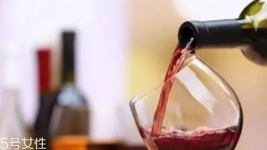 痛風(fēng)得病為什么低齡化？過量飲用含糖飲料