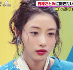 2018開年爆款色莓果紫，怎么涂更美？