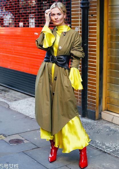 大紅色鞋子怎么搭配？冬季也要時(shí)尚大氣