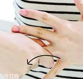 關(guān)節(jié)有響聲是病嗎？兩種情況區(qū)別對(duì)待