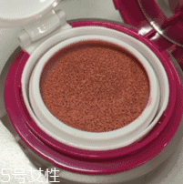 腮紅怎么涂才能避免成為福娃？這些方法要記牢