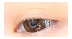 2018奶茶妝怎么畫？偽素顏撩漢妝容畫法