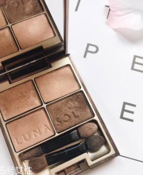 質(zhì)感大地色眼妝怎么畫？畫好了你就是女王