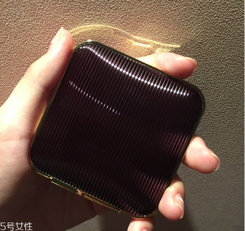 黑皮膚用什么顏色的腮紅？腮紅的作用