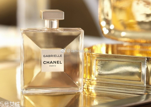 香奈兒嘉柏麗香水多少錢一瓶？女人最愛的香奈兒香水推薦