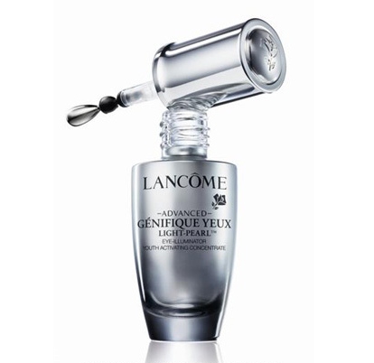 香奈兒眼霜有幾種？20歲以上的人就要使用眼霜