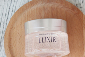 怡麗絲爾睡眠面膜哪款好？保濕美白抹茶款pk