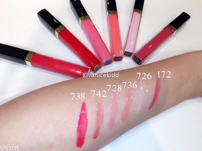 香奈兒可可小姐唇露748什么色？香奈兒水晶糖光透唇釉全試色