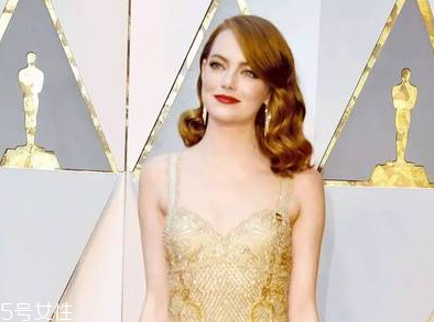 nars黑管口紅試色大全 nars口紅真假辨別方法 nars黑管口紅試色大全 nars口紅真假辨別方法