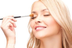 痘痘肌該怎么化妝？這樣化才利于肌膚恢復(fù)