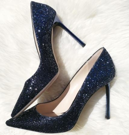 jimmy choo是奢侈品嗎？穿著不會(huì)痛的高跟鞋