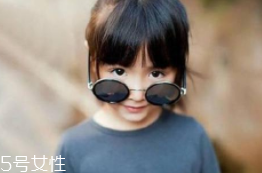 Jasper戴墨鏡，這樣扮酷讓孩子更自信！