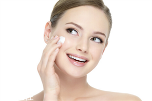 面霜早上用還是晚上用？面霜是深度護(hù)理肌膚