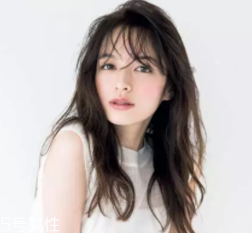 M型短劉海適合什么臉型？幫助大臉遮住大額頭