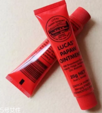 潤(rùn)唇膏怎么保持衛(wèi)生？用前先洗手洗臉