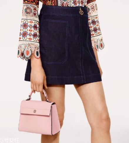 tory burch包包貴嗎？輕奢界的時(shí)尚女王