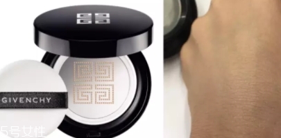 紀(jì)梵希和dior迪奧粉餅?zāi)膫€好？