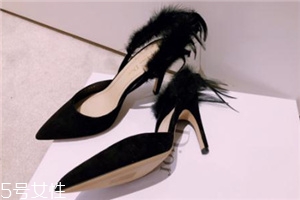 迪奧鞋子一般多少錢？讓女人優(yōu)雅的不像話