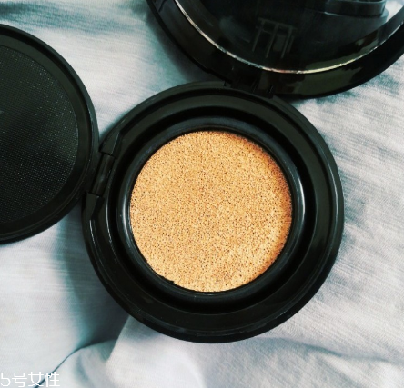 瑪麗黛佳底妝產(chǎn)品哪款好用？化妝包里必帶款