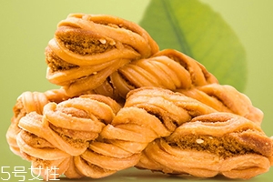 麻花可以帶上飛機(jī)嗎？要看帶多少