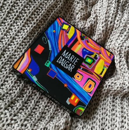 瑪麗黛佳多米諾眼影好用嗎？超美超好畫