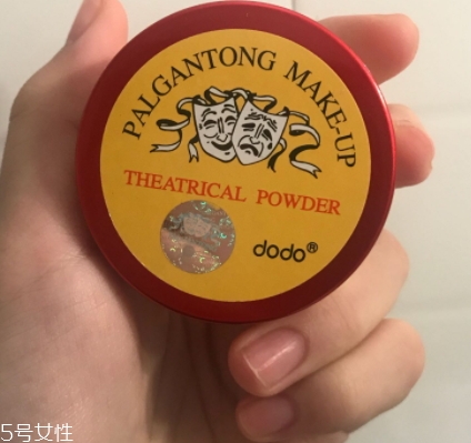 散粉可以補(bǔ)妝和定妝嗎？從散粉的功效來說