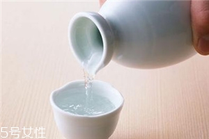 白酒為什么是辣的？原來是這個(gè)原因