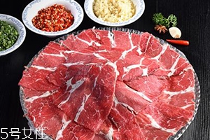 吃火鍋喉嚨痛是怎么回事？其實不怪湯底