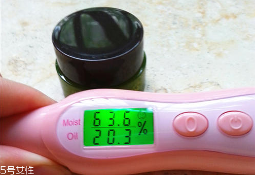 悅詩風(fēng)吟面霜好用嗎？正確的時間使用面霜更好