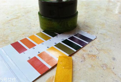 悅詩風(fēng)吟面霜好用嗎？正確的時間使用面霜更好