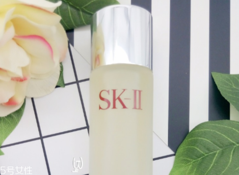 sk2神仙水怎么看生產(chǎn)日期？神仙水之前一定要擦化妝水