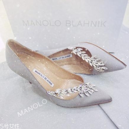 manolo blahnik是什么檔次？世界上最優(yōu)美的高跟鞋