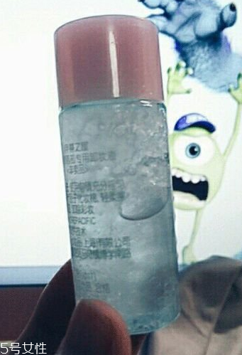 化妝品凍僵了還有效果嗎？美白產(chǎn)品別用了