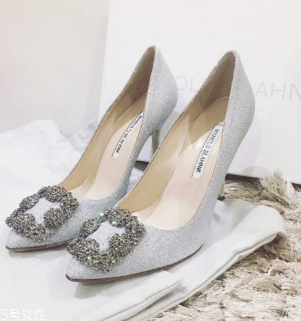 manolo blahnik鞋子怎么樣？女人一生中必買的高跟鞋