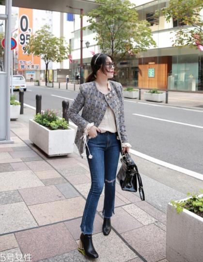 短款格子外套怎么搭配？各種風格隨意切換