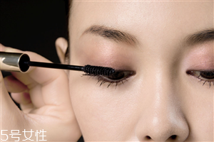 內(nèi)眼線會傷眼睛嗎？九種可愛的眼線畫法