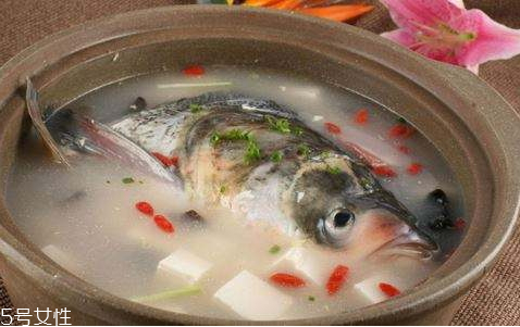 魚湯可以和雞蛋一起吃嗎 一起是營養(yǎng)更豐富 魚湯可以和雞蛋一起吃嗎 一起是營養(yǎng)更豐富